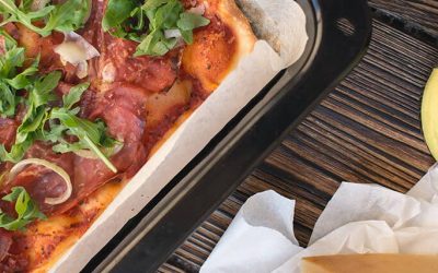 foodiesfeed.com_homemade-pizza.jpg